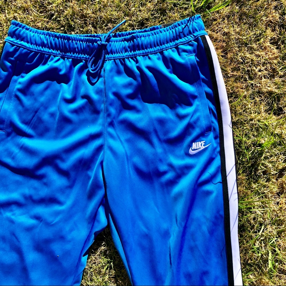 🆕 Nike Sportswear Tribute Jogger Track Pants